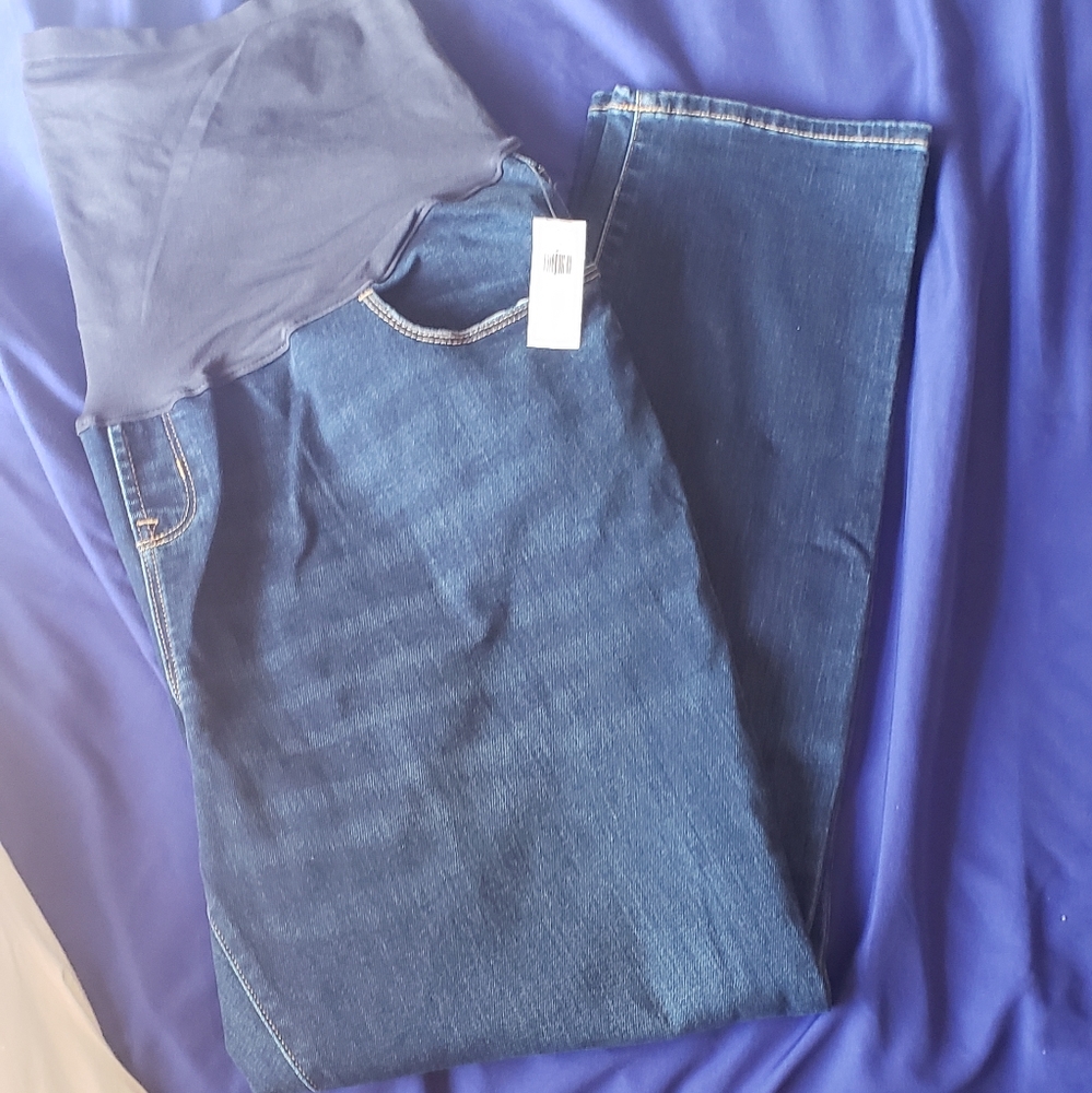 Old Navy Maternity Jeans 18